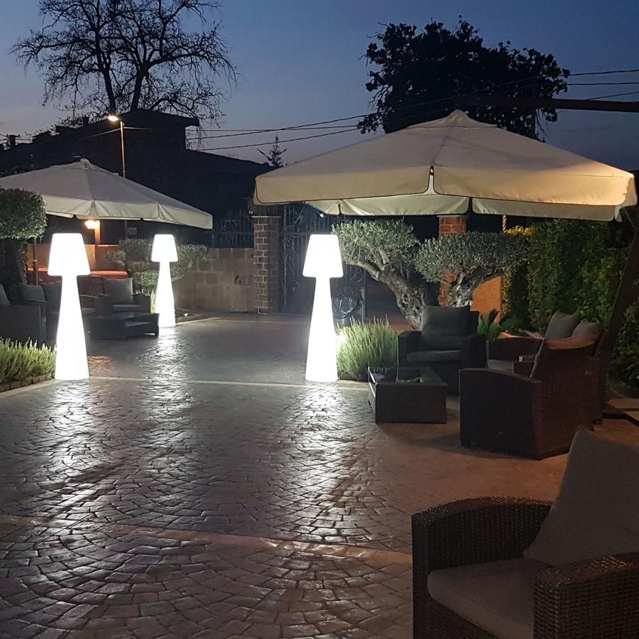 Hotel Il Dito E La Luna Ripa Teatina Kültér fotó